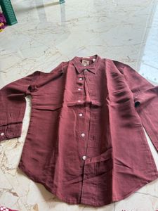 Levi&#39;s Slim Fit Burgundy Button-Down Shirt