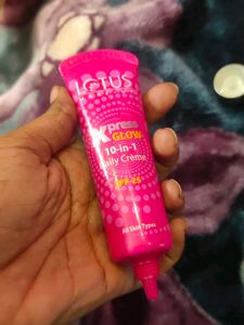Lotus Daily Cream