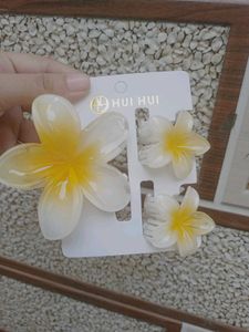 Flower Hair Claw Clips- 6 cards