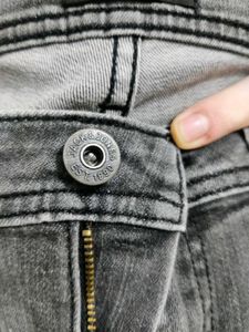 Charcoal Ripped Jeans(Men)