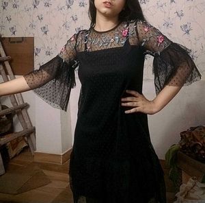 Chic Black Dress