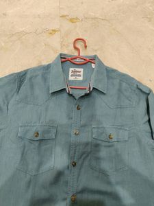 Roadster Green Shirt For Men.