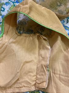 Green And Beige Zari/ Stone Pattern Saree