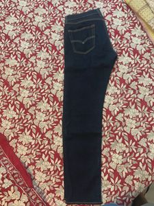 Levi&#39;s Dark Wash Jeans