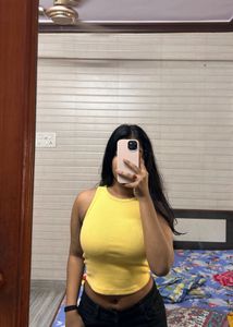 Cute yellow top🫶🏼
