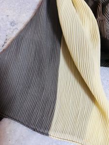 Multi Colour Pletting Stole