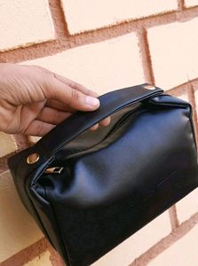 Mac Black Pouch
