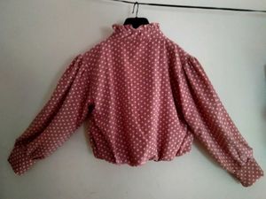A multi colored(pink white)classy crop top