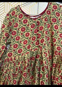 Colorful Sleeveless Kurta Size L Each 250rs