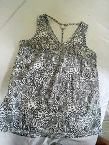 Women Sleeveless Printed Kurti