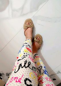 women&#39;s flat slip-on sandals or flats