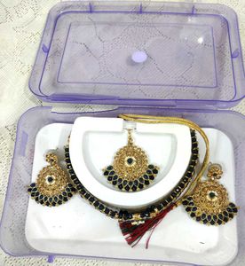 Elegant Jewelry Set Navy Blue Colour