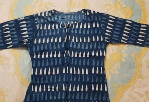 women navy blue batik print kurti