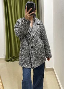 H&amp;M WOMEN OVERSIZED BLACK n WHITE BOUCLE COAT