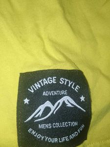 Graphic Print Tee Yellow
