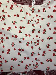 Floral Puff Sleeve Crop Top