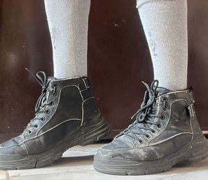 Used Girl Black Combat Boots