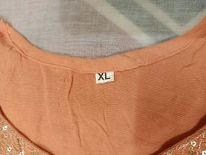 Women Embroidered Straight Kurta