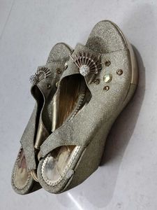 Bridal Wedge