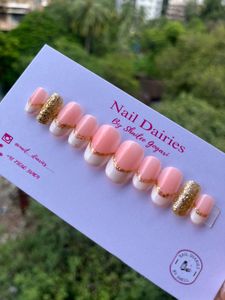 Press-On Nail Set