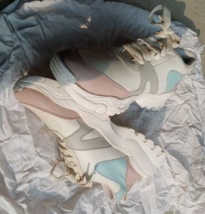 Sneakers For Women