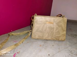 New One Trendy Slingbag