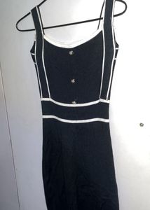 Chic Black Dress