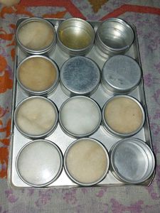 Preety  Small Box  ( Dibbi)