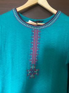 Elegant Embroidered Woollen Kurta (L)