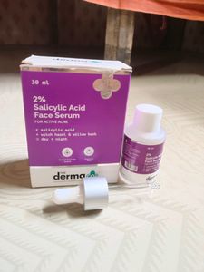 Derma Co Face Serum.