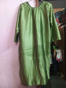 Green Embroidered Kurta Set