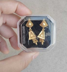 GOLDEN EARRINGS 😺🤩