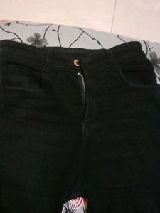 Black High-Waisted Jeans