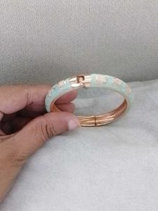 Elegant Bangle Bracelet
