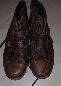 Brown Leather Ankle Boots - Brand New- UK 9/43