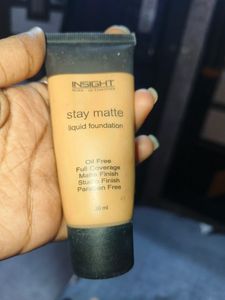 Insight Stay Mate Liquid Foundation