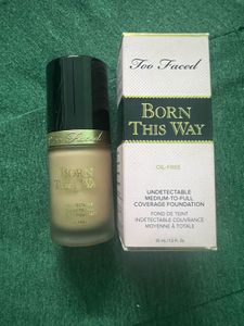 Too Faced Born This Way Foundation Oil Free