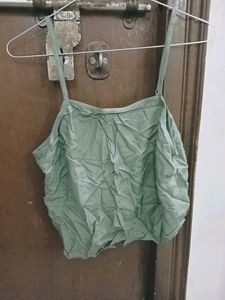 GREEN TOP
