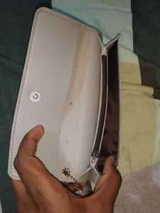 Women&#39;s/Girl&#39;s Purse With Magnetic Lock