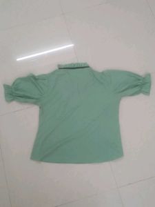 Cute green top