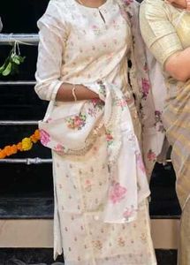 Floral Embroidered Kurti Set