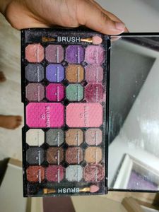 Multicolor Eyeshadow Palette