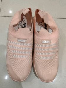 Women Casual Shoes but Lite dust