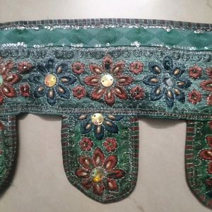 Door Hanging Arch