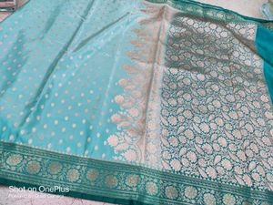 Banarsi Lachha Buti Light Colour Contrast