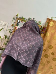 Replica Gucci Scarf With Flaws