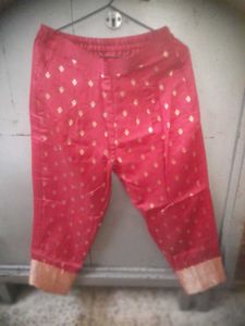 Elegant Green &amp;Red KurtaPant Set