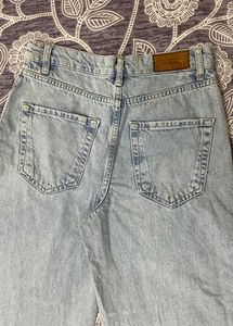 Straight Jeans 28”