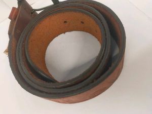 Levi&#39;s Leather Belt