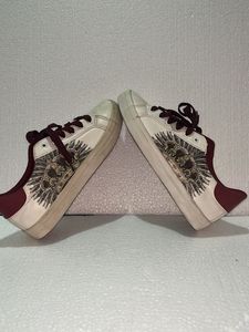 Crown Graphic Sneakers
